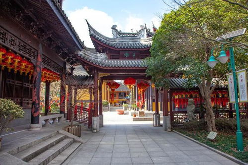 崇明寿安寺,始建于南宋,原名福安寺,国内唯一香樟木雕四面财神